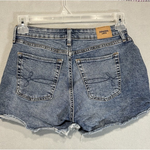 Denizen Levis High Rise Cut off Denim Shorts Womens 4 Blue Beachy Cowgirl Biker‎ - Picture 2 of 6